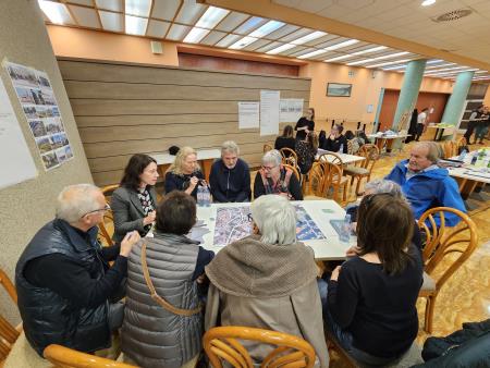 Na eni od delavnic so občani podajali predloge, kako bi uredili območje Arga in Male opreme.  